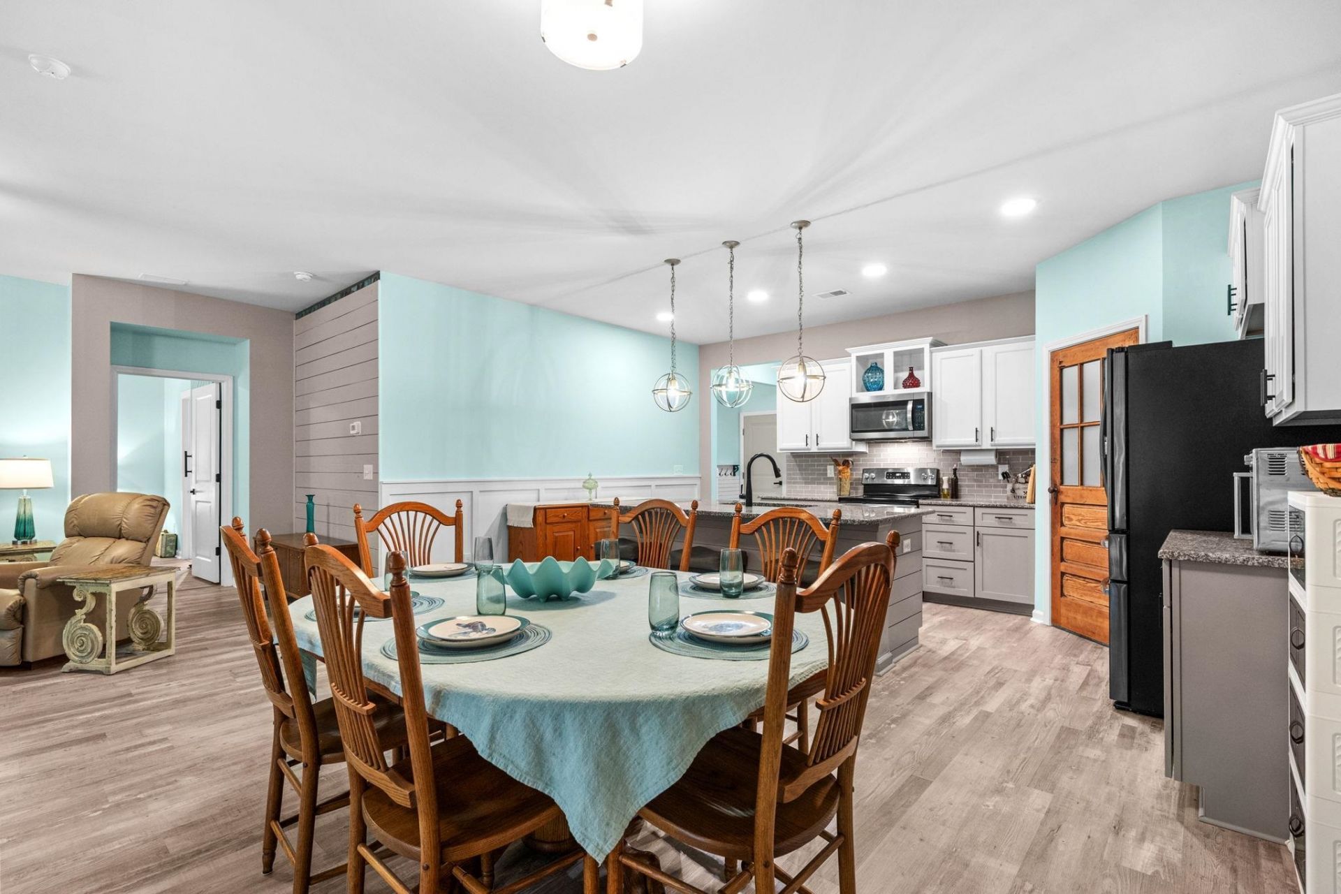 23 Parkglen Dr. Photo 24