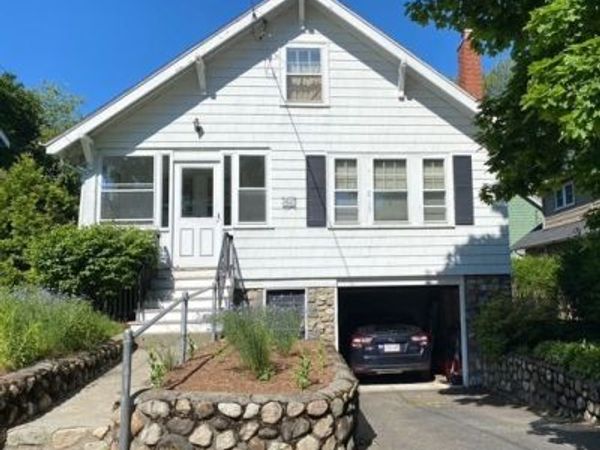 86 Highview Avenue, Melrose, MA 02176