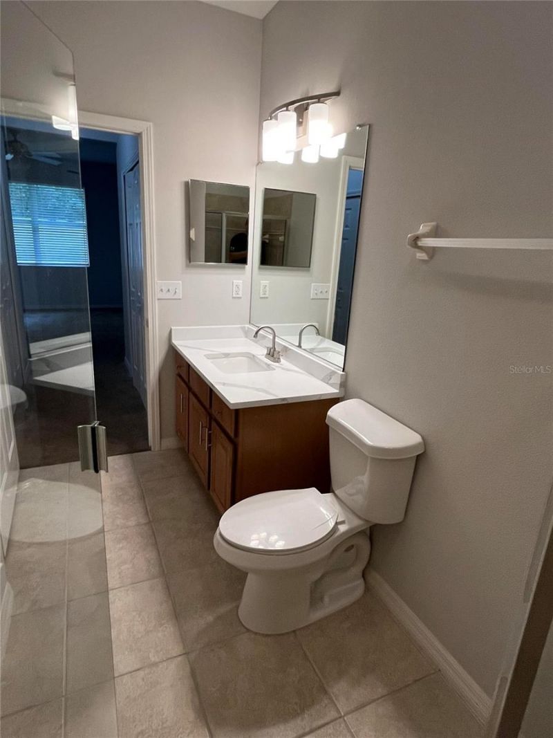 3635 Parkridge Circle, Unit 10-101, Sarasota, FL 34243 Photo