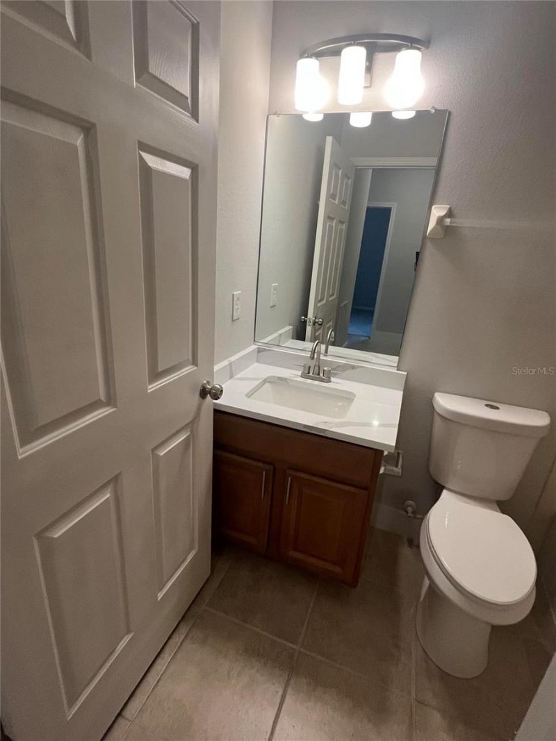 3635 Parkridge Circle, Unit 10-101, Sarasota, FL 34243 Photo