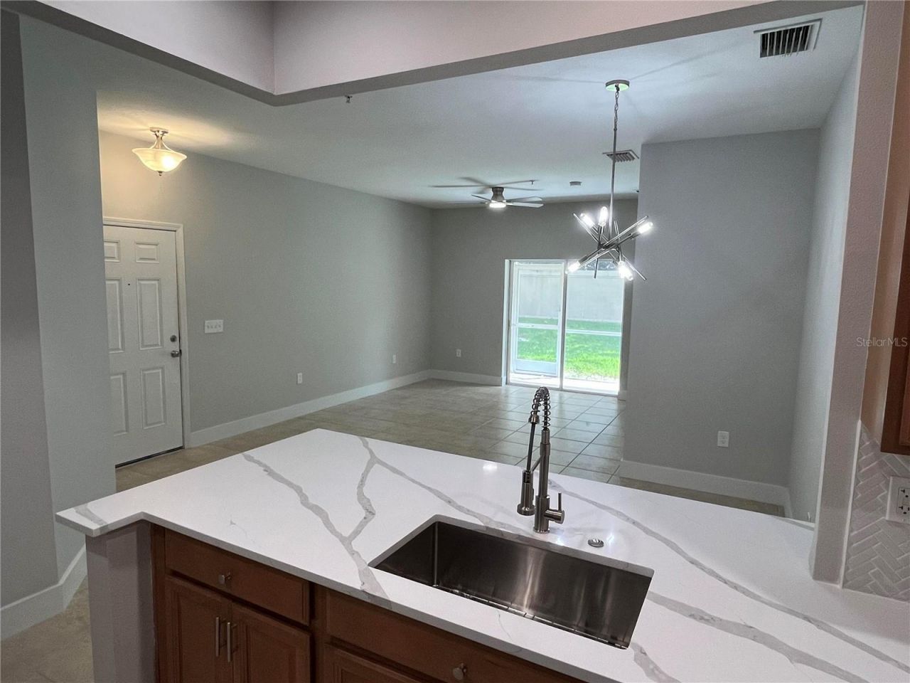 3635 Parkridge Circle, Unit 10-101, Sarasota, FL 34243 Photo