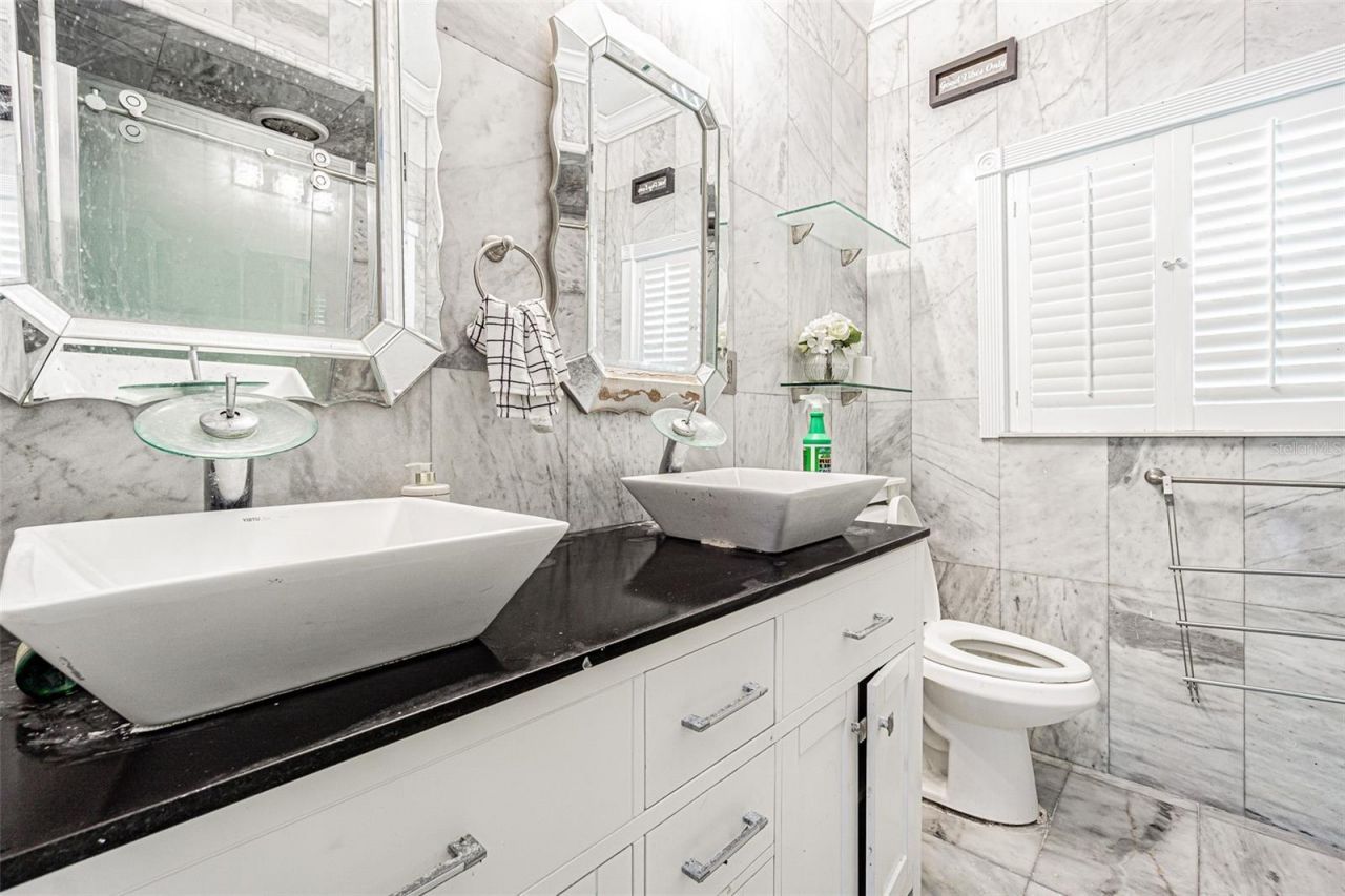 6400 46th Avenue N, Unit 3, Kenneth City, FL 33709 Photo