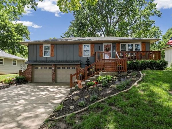 14113 W 92ND Terrace, Lenexa, KS 66215