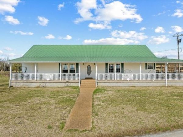 3261 Bell Rd , Watertown, TN 37184