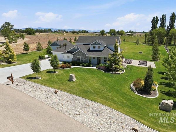 26248 Pheasant Landing Rd, Middleton, ID 83644