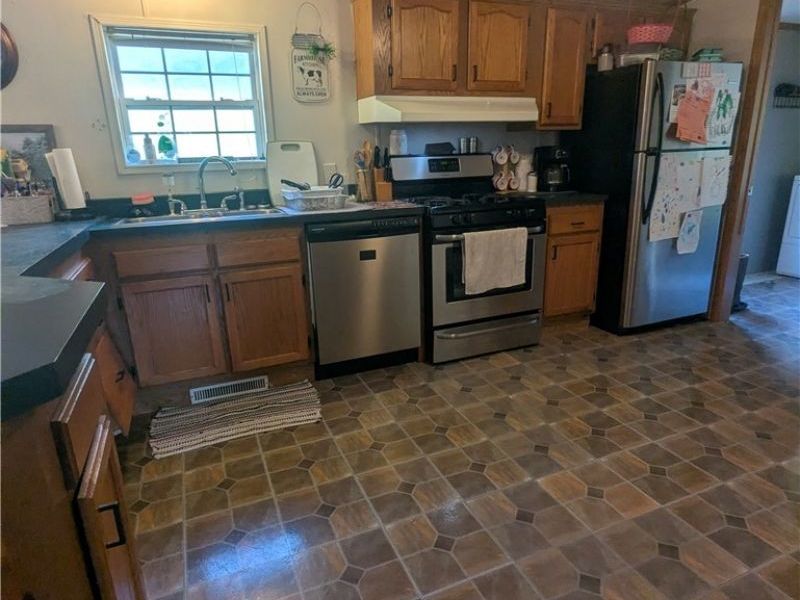 17960 Raven Road, Salesville, OH 43778 Photo 10