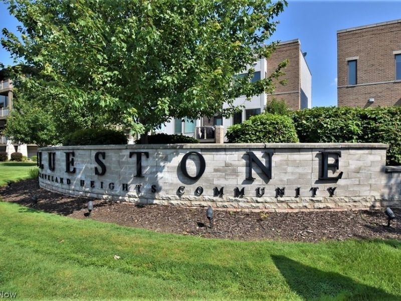 1403 Copper, Unit 307, Cleveland Heights, OH 44118 Photo 2