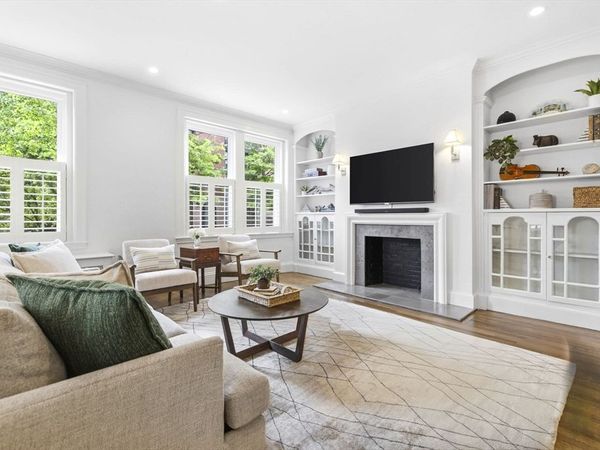 123 Saint Paul St, Unit 1, Brookline, MA 02446