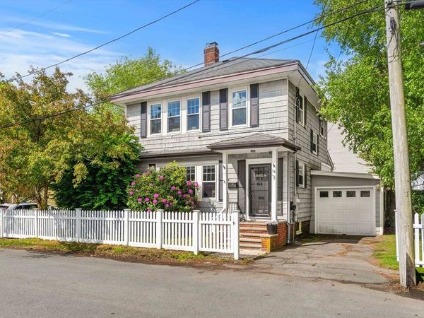 14 Curry Cir, Swampscott, MA 01907