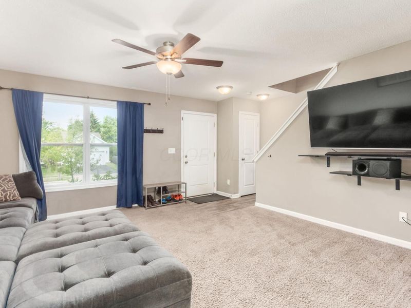 3465 Royal Hill Drive, Columbus, OH 43223 Photo 10