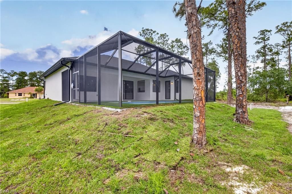 819 Moore Ave, Lehigh Acres, FL 33972 Photo