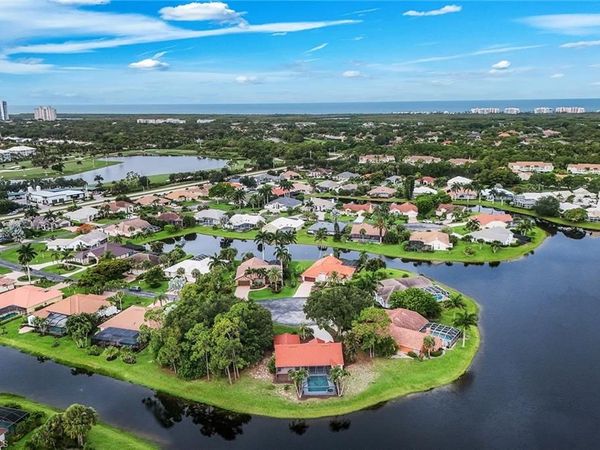 28820 Trenton CT, BONITA SPRINGS, FL 34134