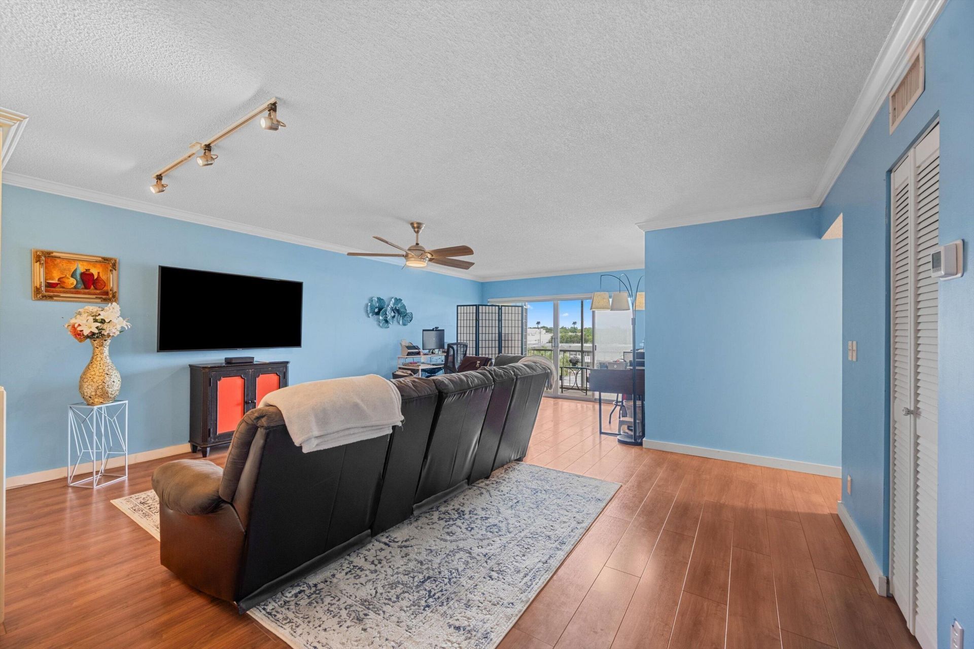 505 Spencer Drive, Unit 309, West Palm Beach, FL 33409 Photo