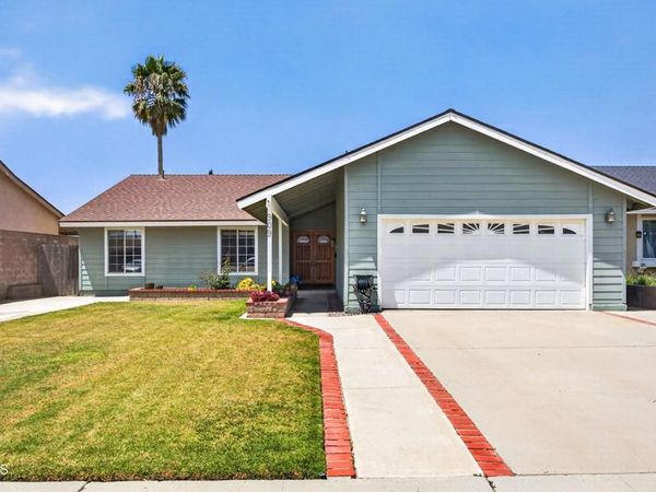 909 Burlington Avenue , Ventura, CA 93004