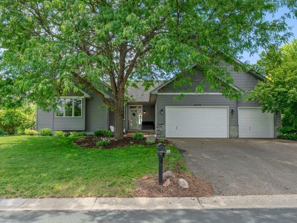 14194 Hidden View Road NE, Prior Lake, MN 55372