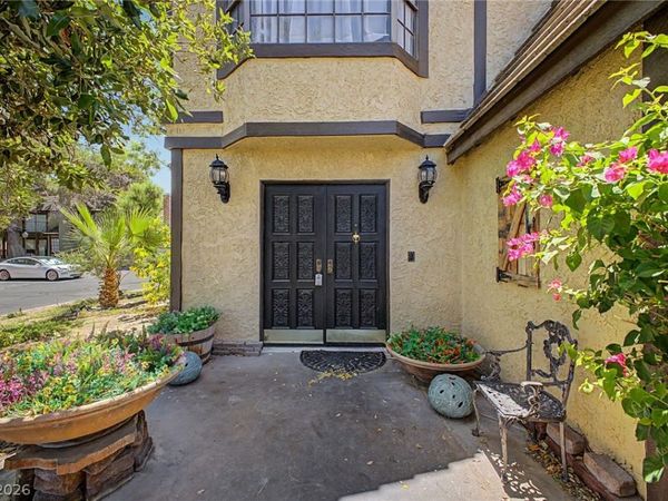 3979 Salisbury Place , Las Vegas, NV 89121