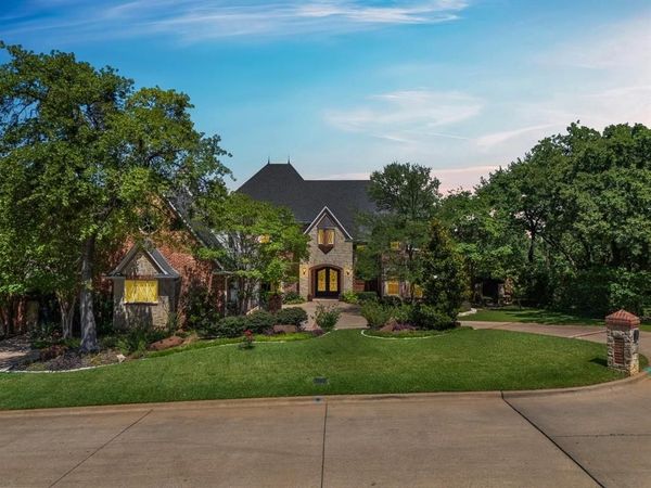 7205 Vanguard Court , Colleyville, TX 76034