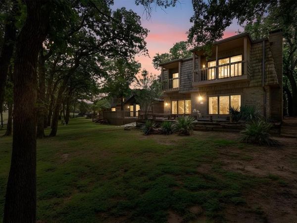111 Fairway Village Drive, Trophy Club, TX 76262