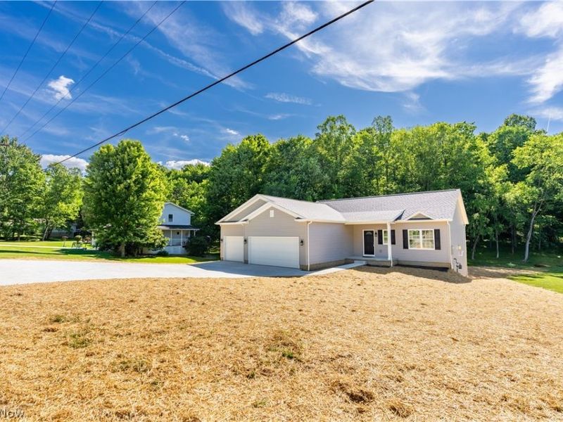 10694 Welton Road NE, Bolivar, OH 44612 Photo 3