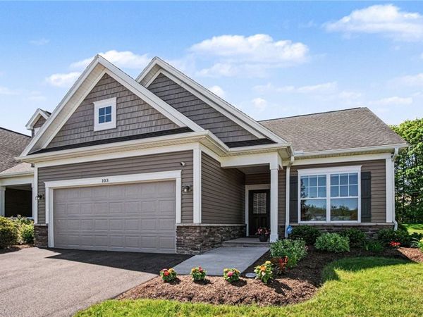 103 Rivers Run, Rochester, NY 14623