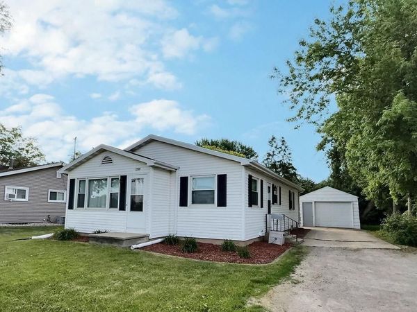 1743 OSHKOSH AVENUE, Oshkosh, WI 54902