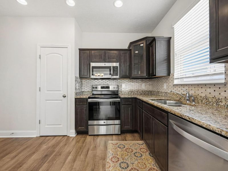 5922 Ballydugan Drive, Galloway, OH 43119 Photo 13