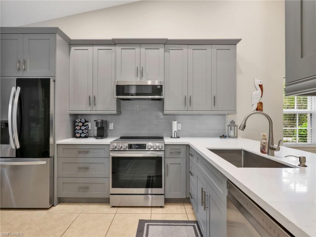 3515 Avion Woods Ct , Unit 801, Naples, FL 34104 Photo