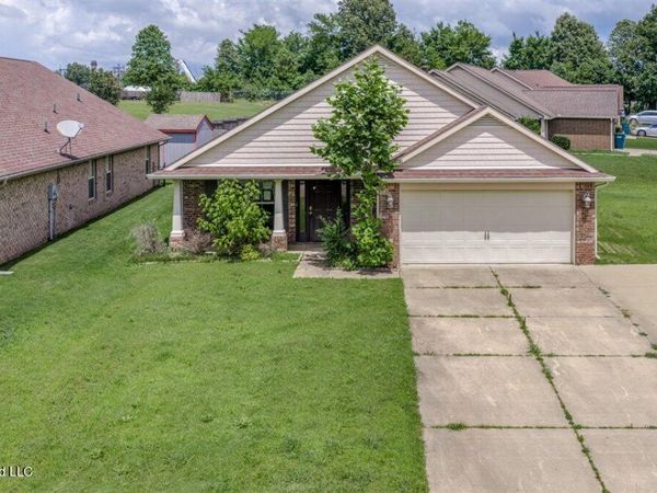 8802 Arendale Drive, Southaven, MS 38671
