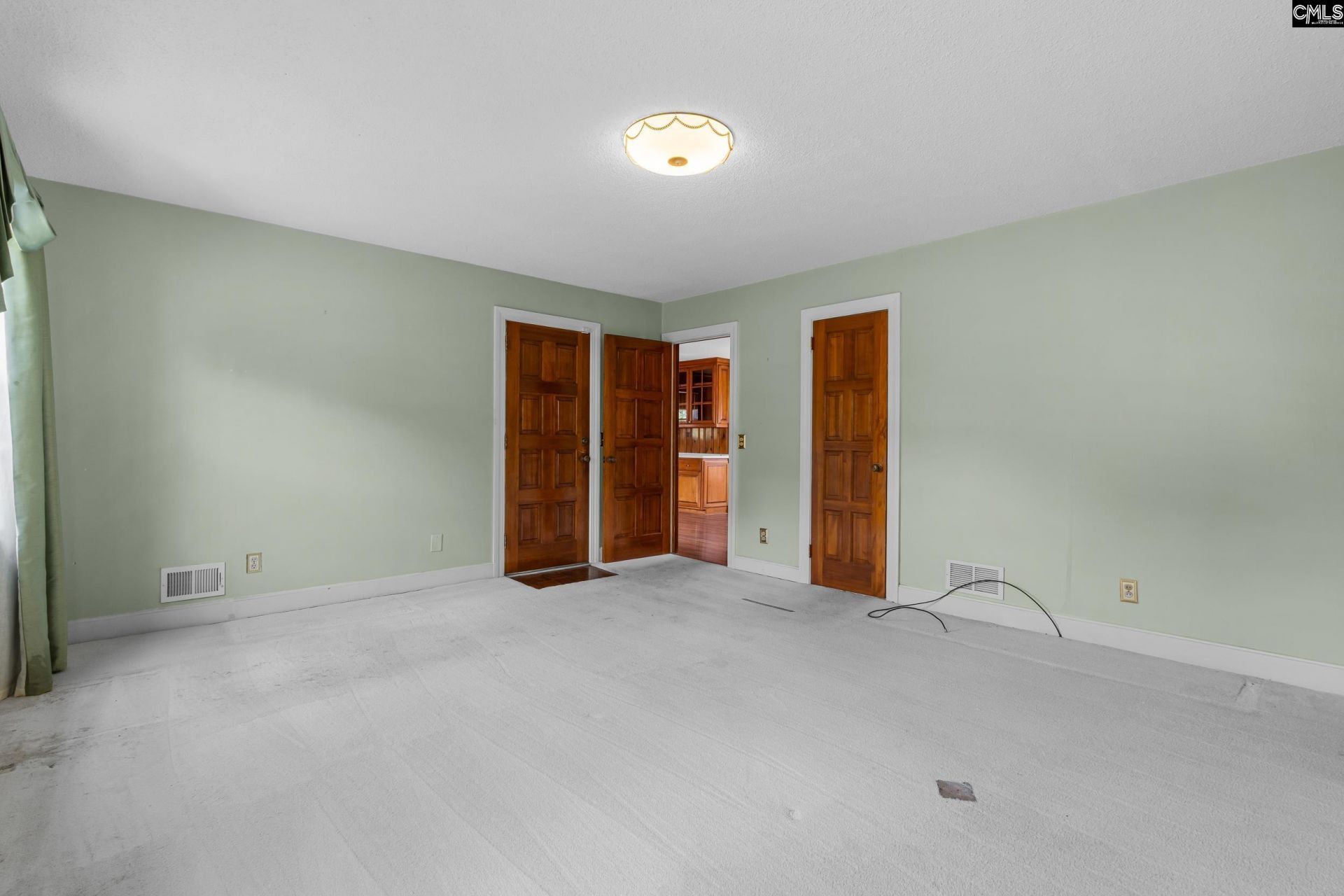 201 Sandhurst Road  Photo 19