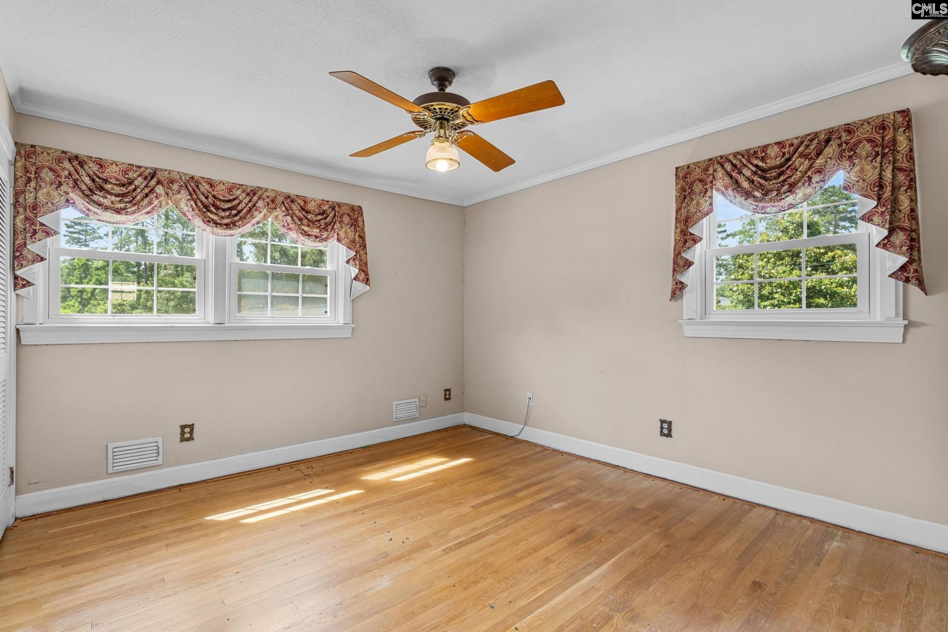 201 Sandhurst Road  Photo 28