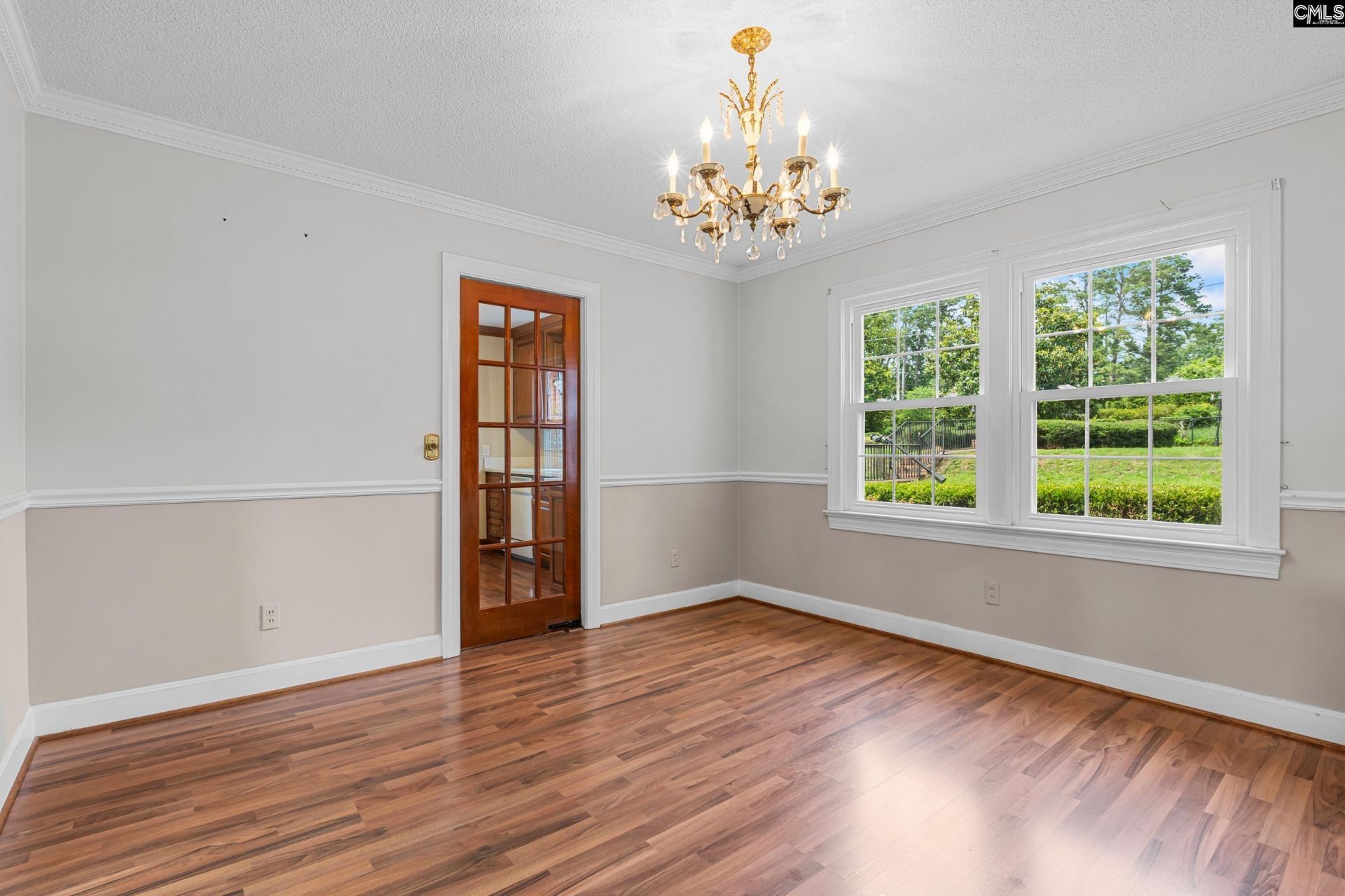 201 Sandhurst Road  Photo 7