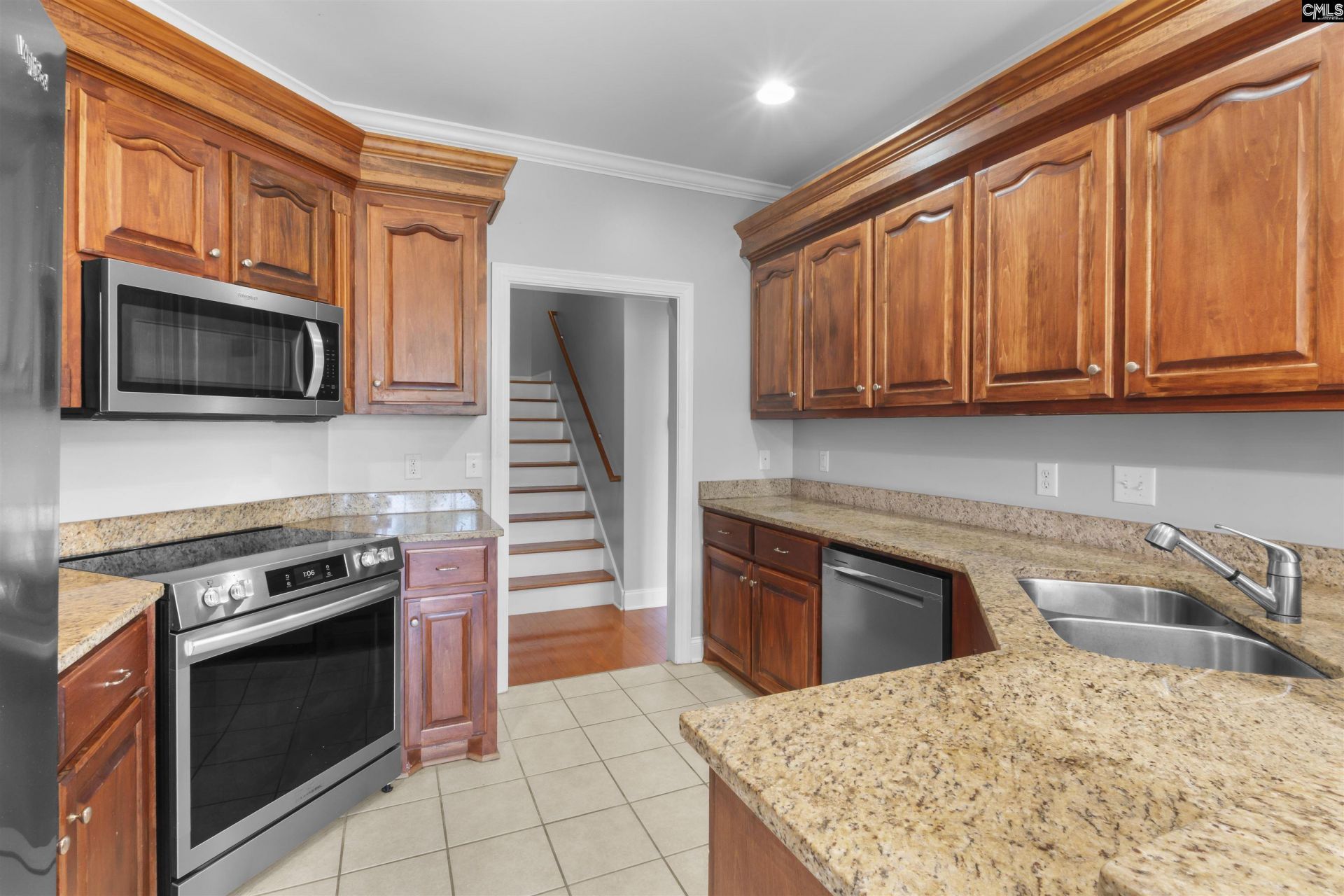 137 Royal Lythan Drive  Photo 8