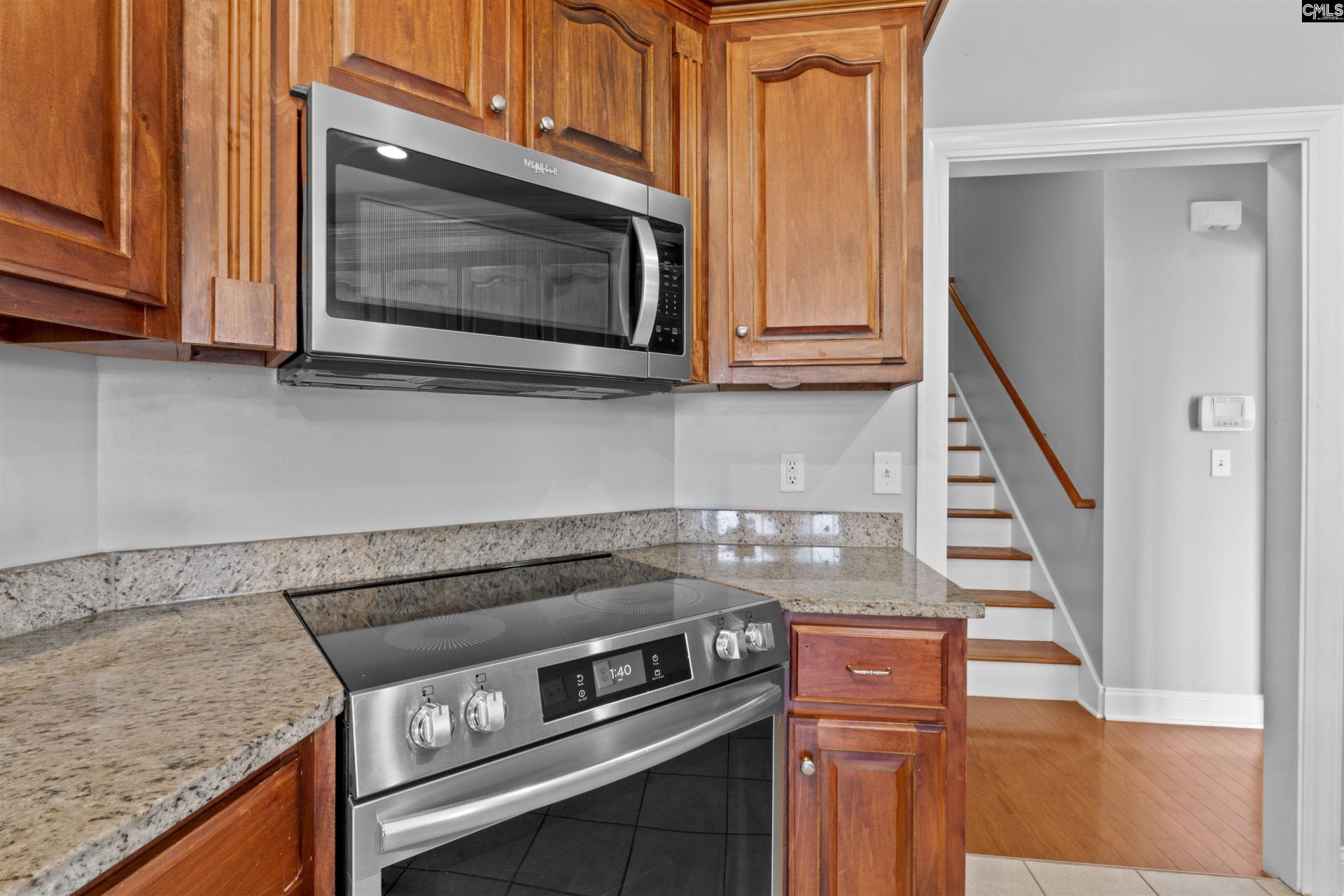 137 Royal Lythan Drive  Photo 9