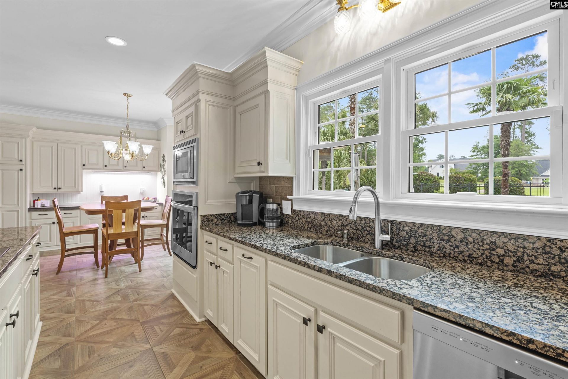 133 Turnberry Lane Photo 8