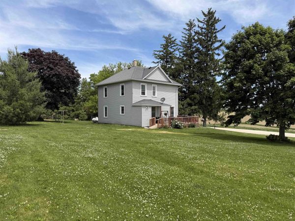 110 Suttle Creek Road, Monona, IA 52159