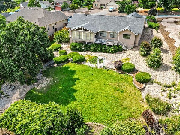 6 Kirkcaldy Drive , Bella Vista, AR 72715