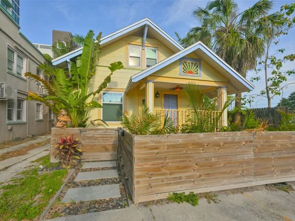 340 MOFFETT COURT N, ST PETERSBURG, FL 33701