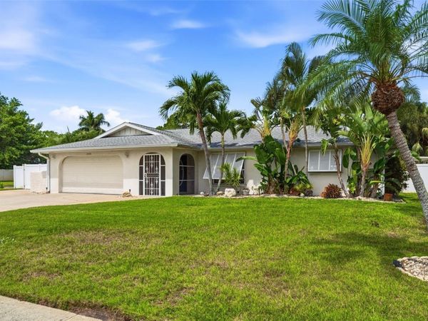 2008 39TH STREET W, BRADENTON, FL 34205
