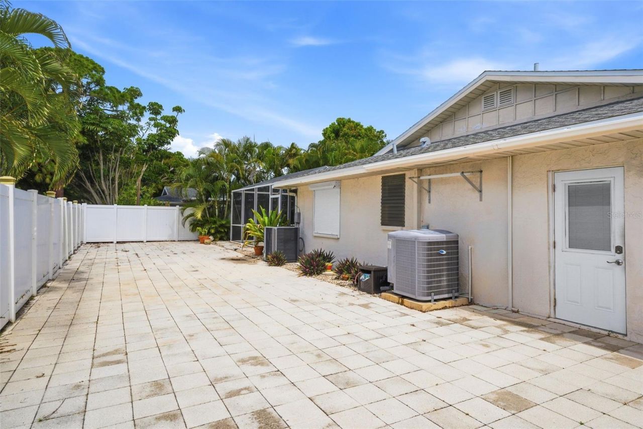 2008 39th Street W, Bradenton, FL 34205 Photo