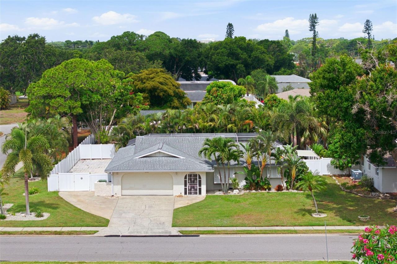2008 39th Street W, Bradenton, FL 34205 Photo