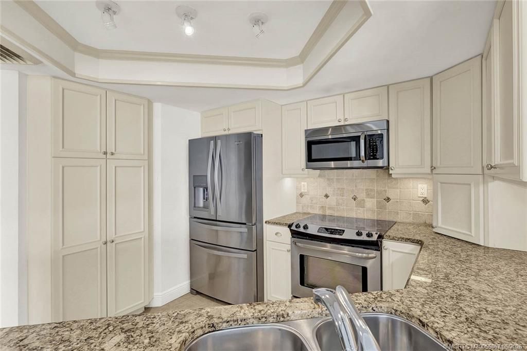 9550 S Ocean Drive, Unit 1606, Jensen Beach, FL 34957 Photo