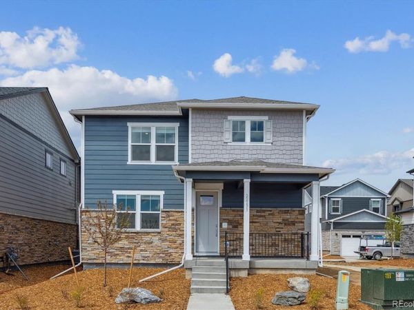 718 N Ukraine Street , Aurora, CO 80018