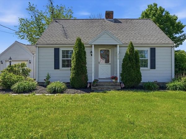 208 West Center St, West Bridgewater, MA 02379