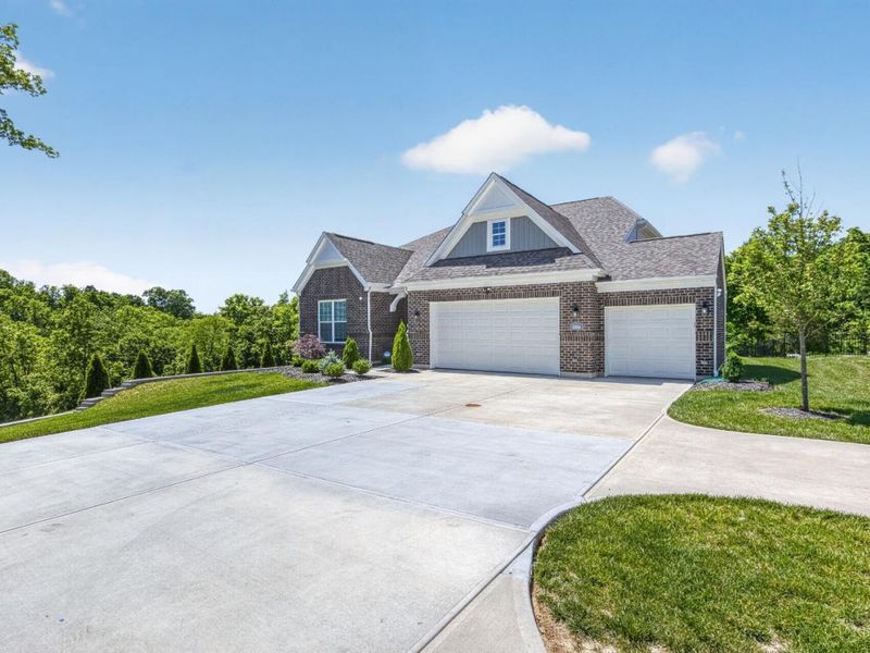 4994 Shadow Hawk Drive, Green Township, OH 45247 Photo 4