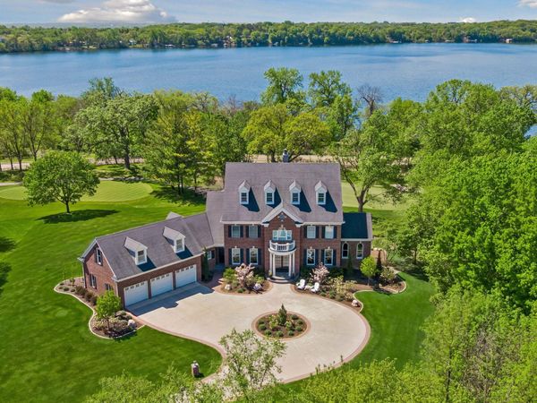 18482 Bearpath Trail, Eden Prairie, MN 55347