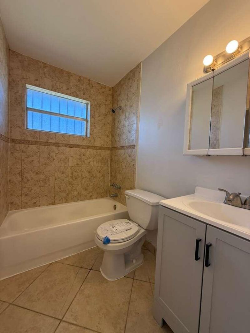 516 NW 179th Street, Miami Gardens, FL 33169 Photo