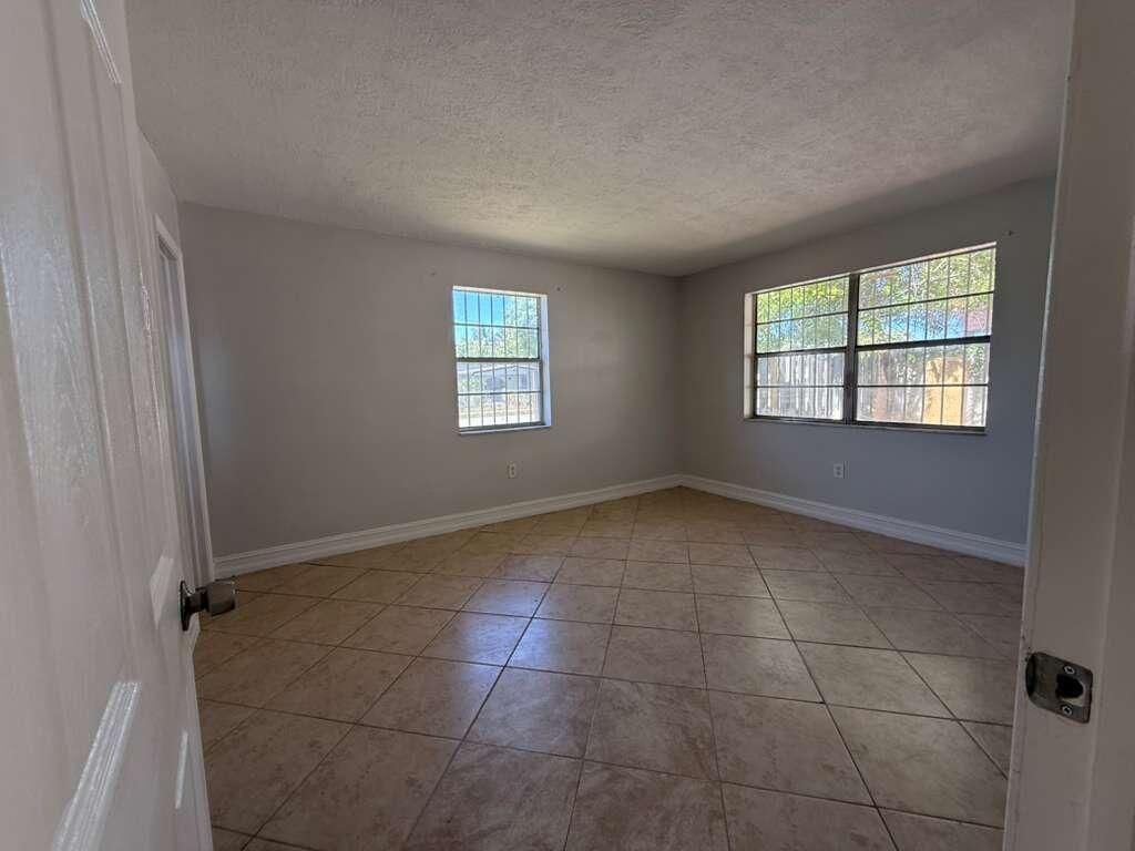 516 NW 179th Street, Miami Gardens, FL 33169 Photo