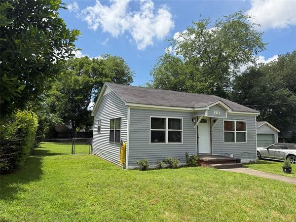 110 Yorke Street, Mount Pleasant, TX 75455