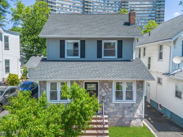 42 Wayne Ave, East Orange, NJ 07018
