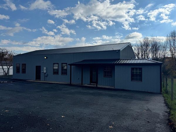 60 Lambert Road , Scottsville, KY 42164